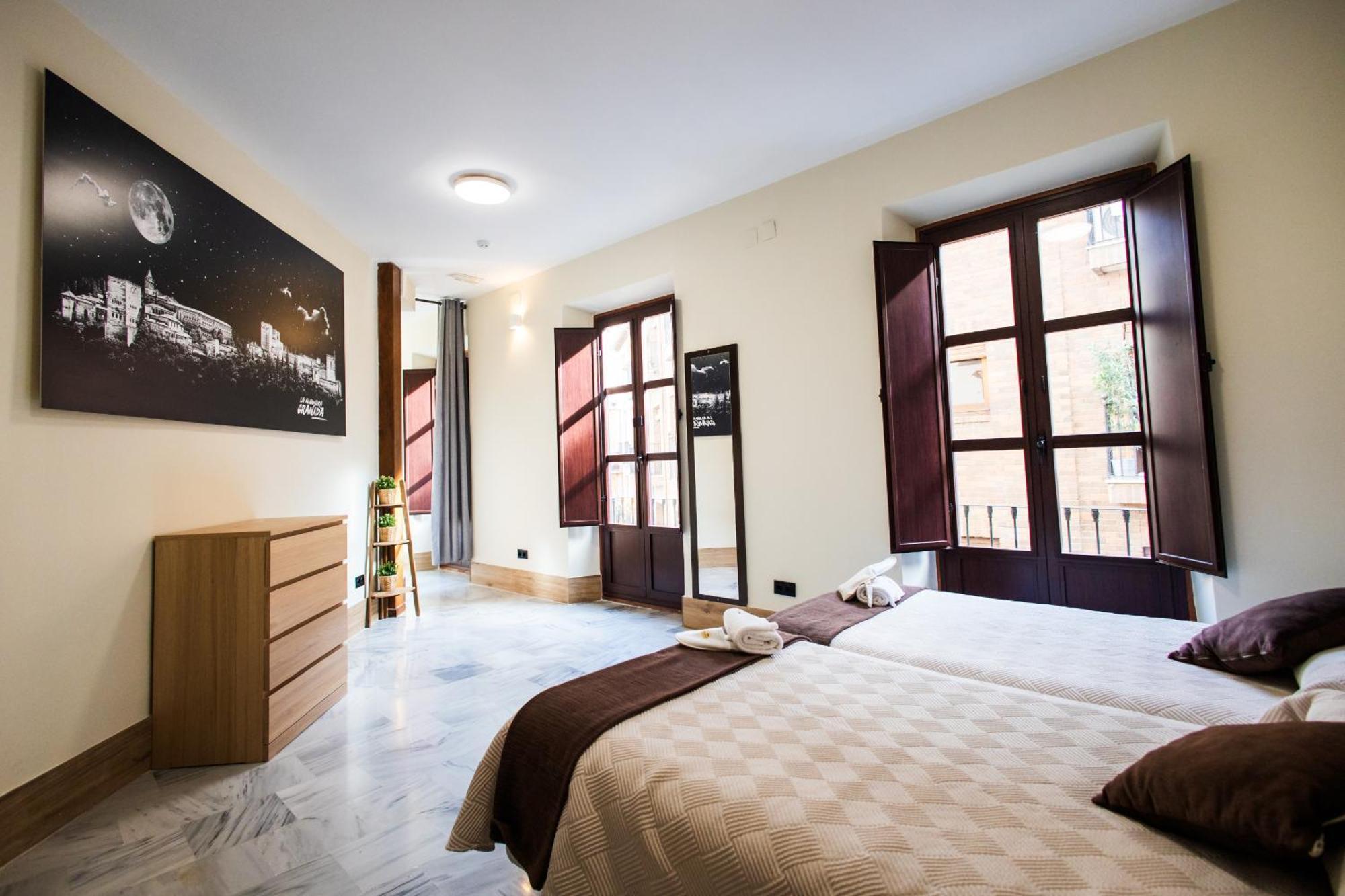 Apartamentos Reyes Catolicos غرناطة المظهر الخارجي الصورة