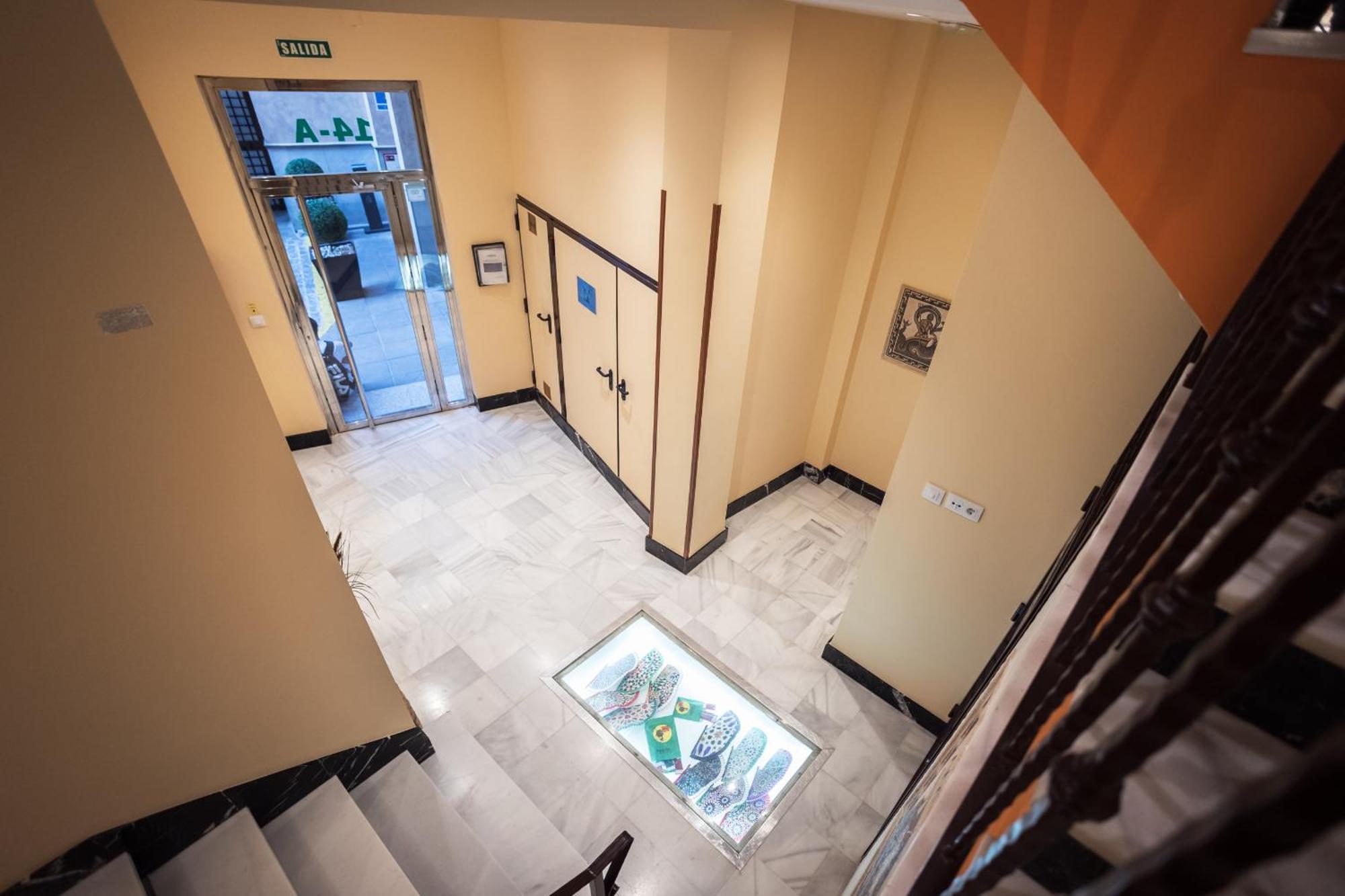 Apartamentos Reyes Catolicos غرناطة المظهر الخارجي الصورة