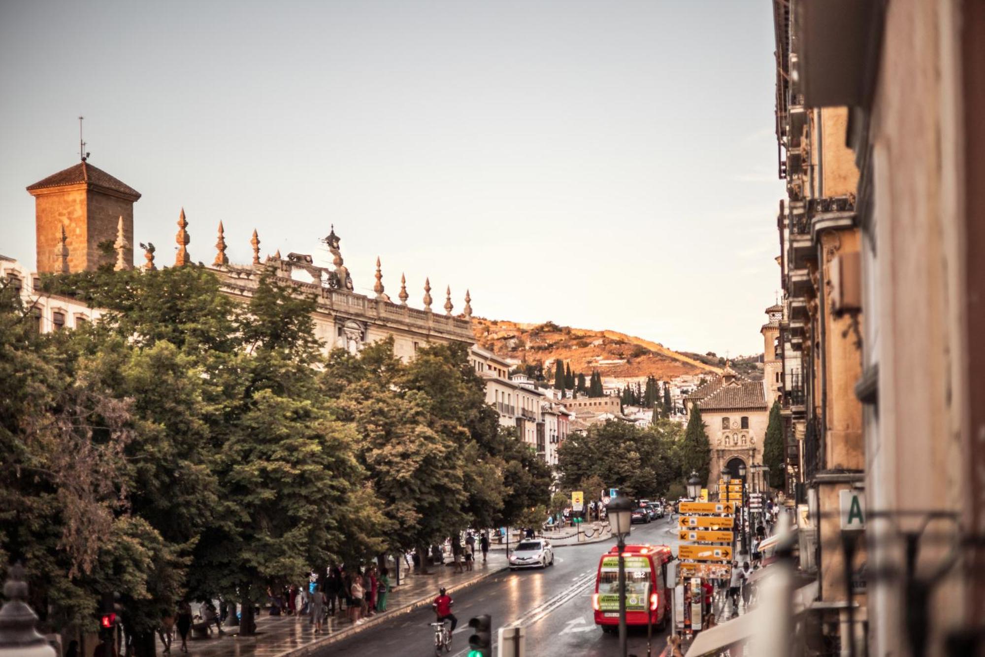 Apartamentos Reyes Catolicos غرناطة المظهر الخارجي الصورة