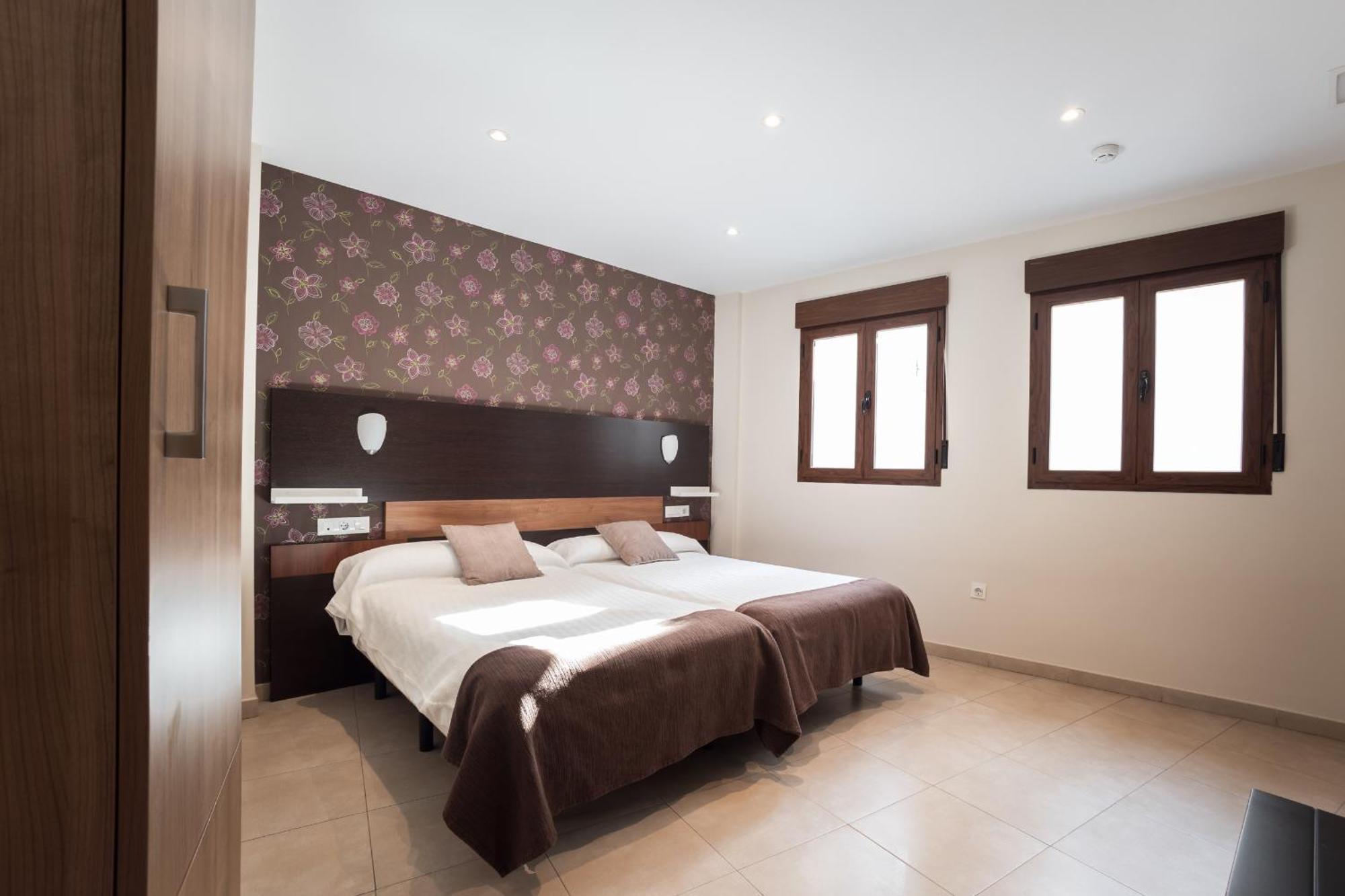 Apartamentos Reyes Catolicos غرناطة المظهر الخارجي الصورة